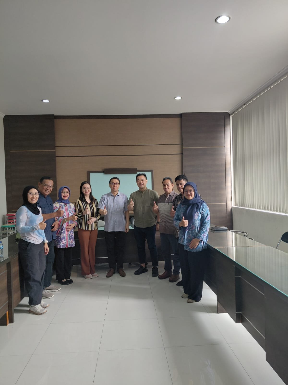 Silaturahmi STIKIN dengan yayasan rajawali putra